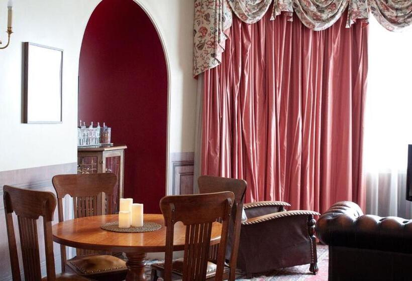 스위트, The Windsor