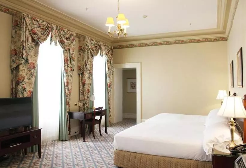 Camera Standard, The Windsor