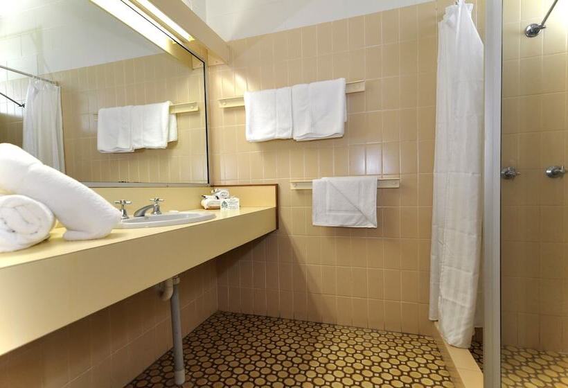 ファミリーステューディオ, Mission Beach Resort