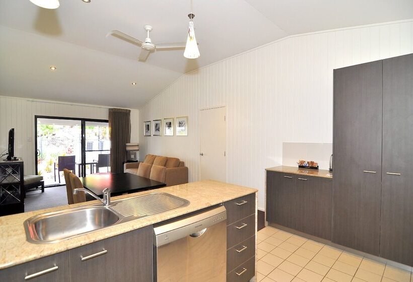 Apartamento 2 Dormitórios, Mission Beach Resort