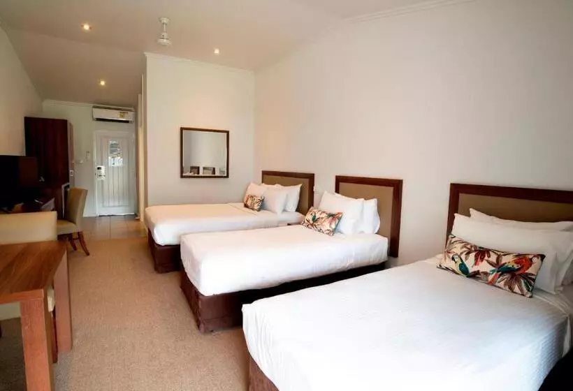 Superior-perhehuone, Mission Beach Resort