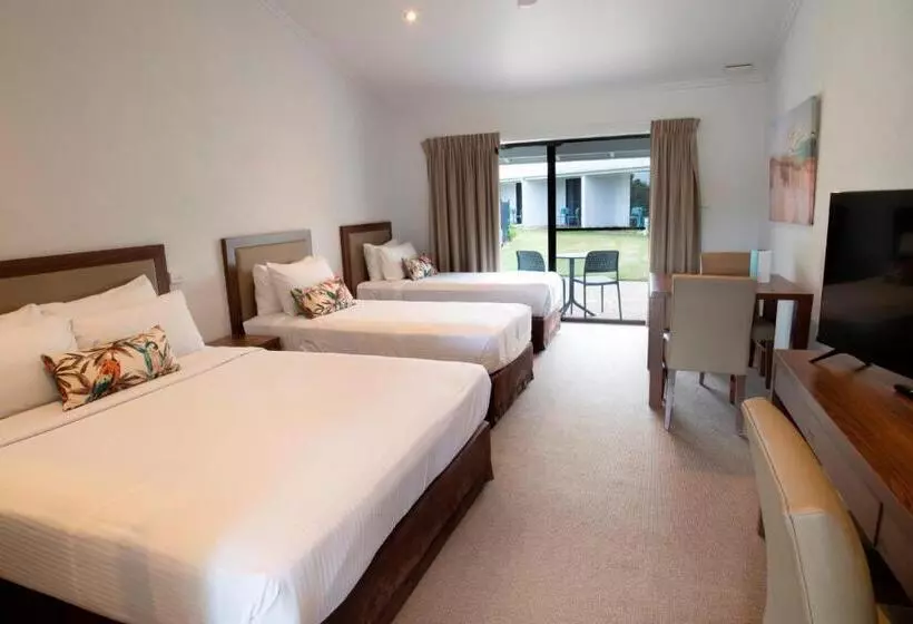 Superior-perhehuone, Mission Beach Resort