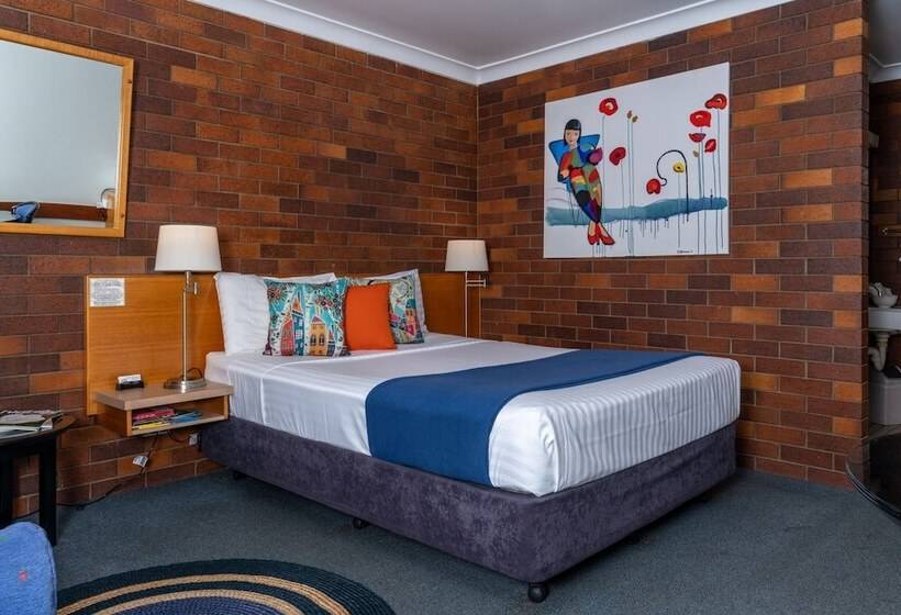 이그제큐티브 룸, Country Pathfinder Motor Inn