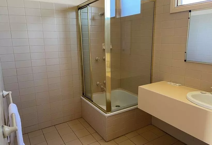 ファミリールーム, Philadelphia Motor Inn