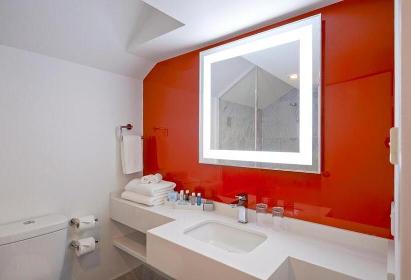 חדר סופריור עם מיטת קינג, Novotel Sydney Parramatta