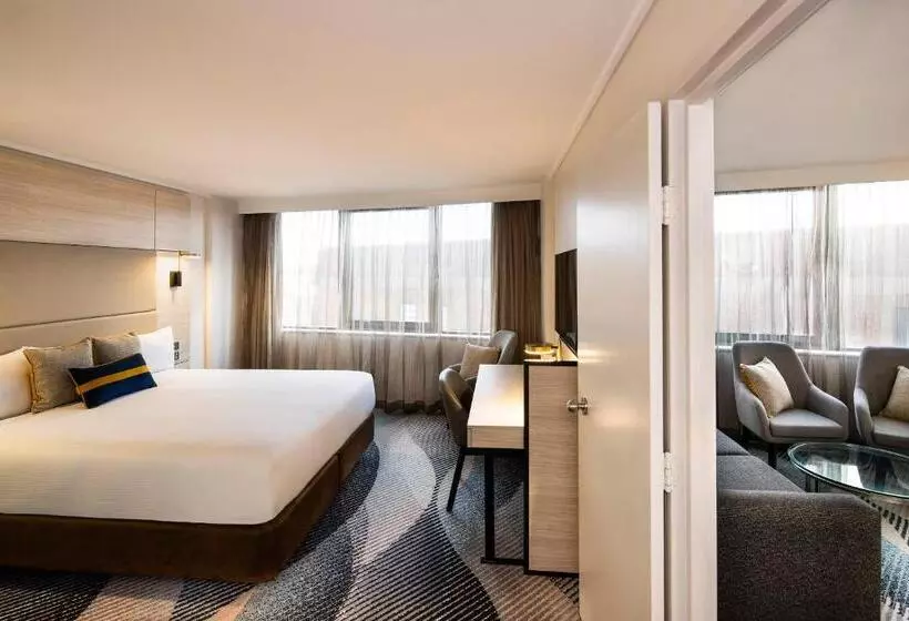 キングサイズベッドのエクゼクティブ, Novotel Sydney Parramatta