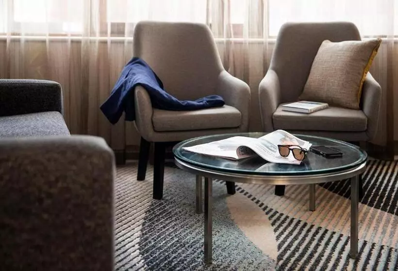 キングサイズベッドのエクゼクティブ, Novotel Sydney Parramatta