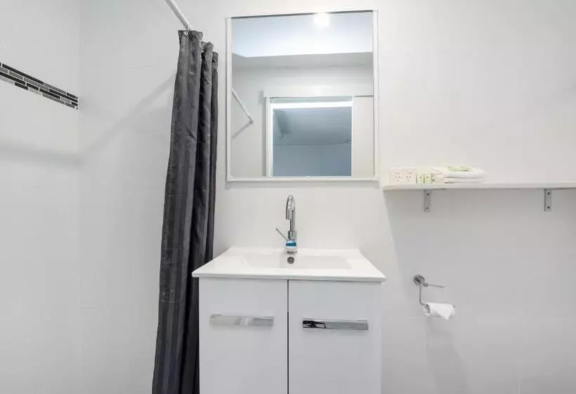 اتاق اکونومی, Port Macquarie Motel