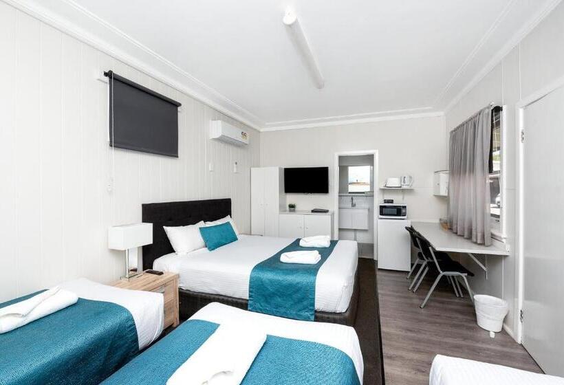 Семейный Номер, Port Macquarie Motel
