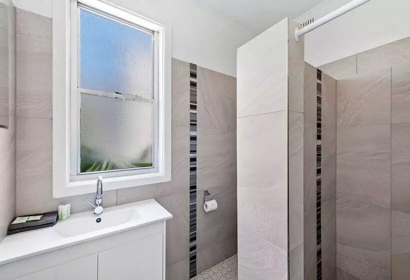 اتاق استاندارد سه نفره, Port Macquarie Motel