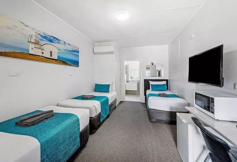 اتاق استاندارد سه نفره, Port Macquarie Motel