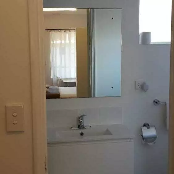 Deluxe-huone, Restawile Motel