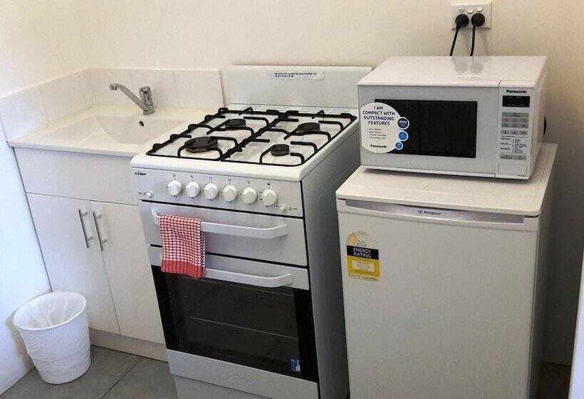 غرفة ديلوكس, Restawile Motel