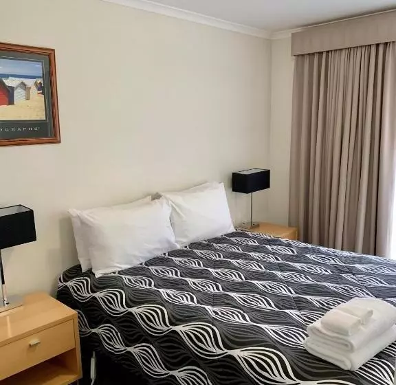 スイート, Seahorse Motel Cowes