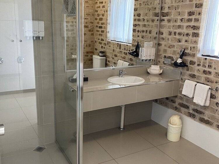 اتاق استاندارد, Sir Francis Drake