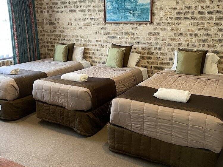 آپارتمان مدیریتی 2 خوابه, Sir Francis Drake