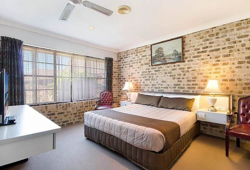 آپارتمان مدیریتی 2 خوابه, Sir Francis Drake