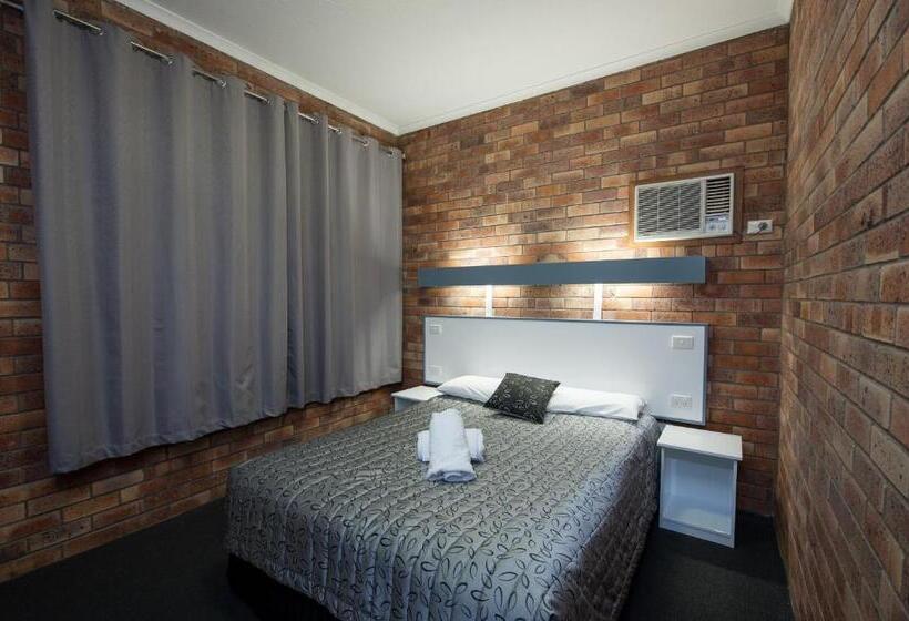 דירת חדר, Allan Cunningham Motel