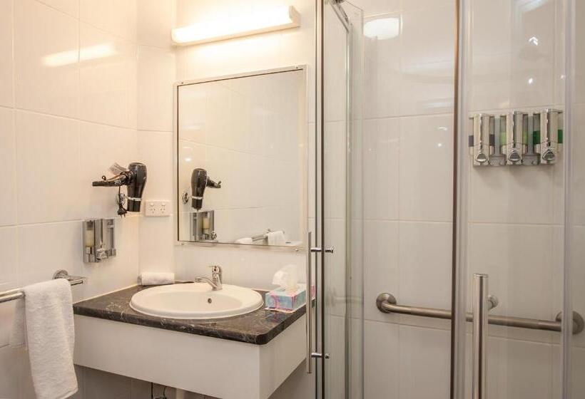 סוויטה אקזקיוטיב, Allan Cunningham Motel