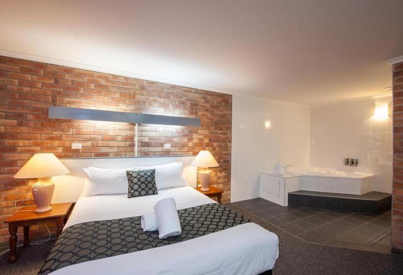 סוויטה אקזקיוטיב, Allan Cunningham Motel