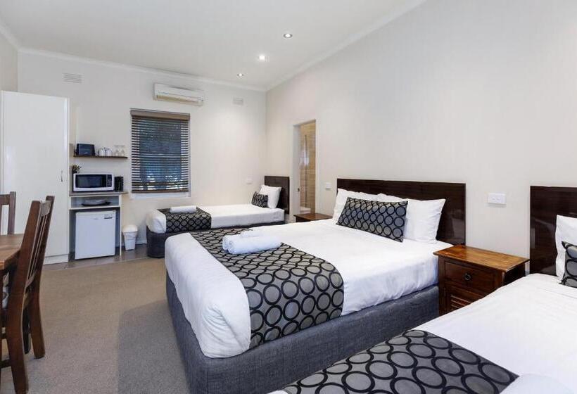 חדר אקזקיוטיב משפחתי, Amaroo Motel Tumuts Best Accommodation