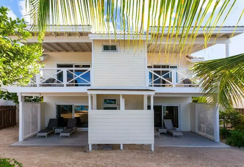 اتاق لوکس, Galley Bay Resort & Spa