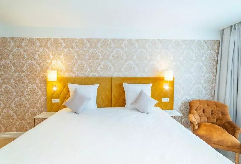 اتاق لوکس, Grand Hotel Normandy By Cw Hotel Collection