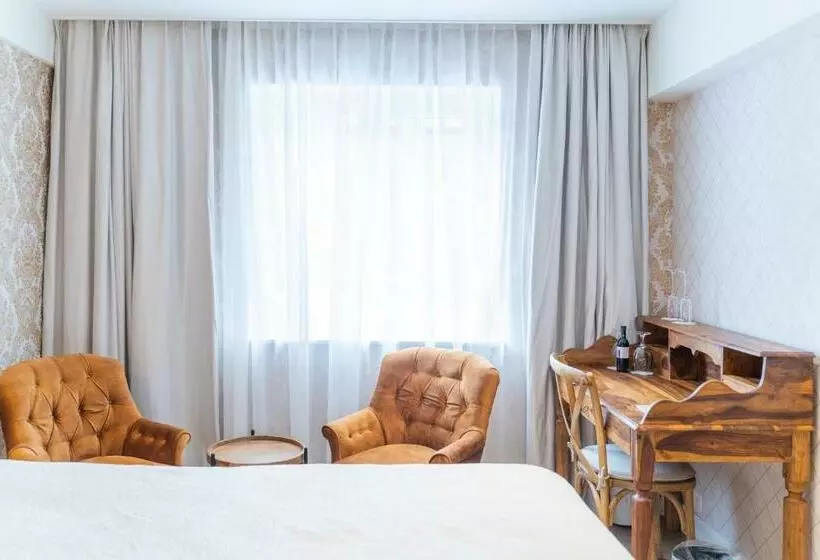 اتاق لوکس, Grand Hotel Normandy By Cw Hotel Collection