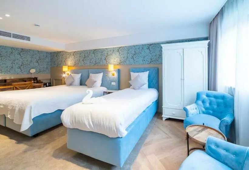 اتاق خانوادگی, Grand Hotel Normandy By Cw Hotel Collection