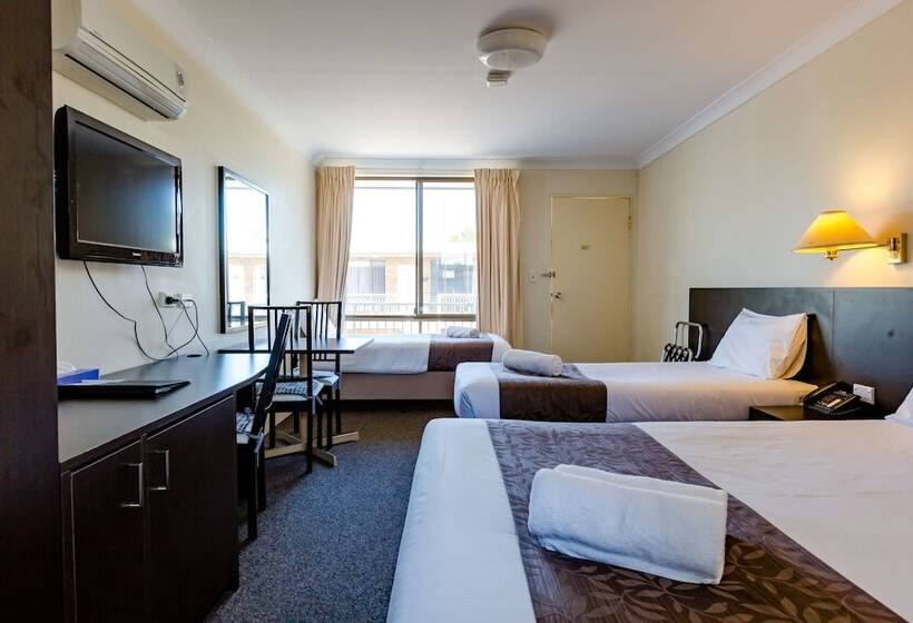 패밀리 룸, Abcot Inn