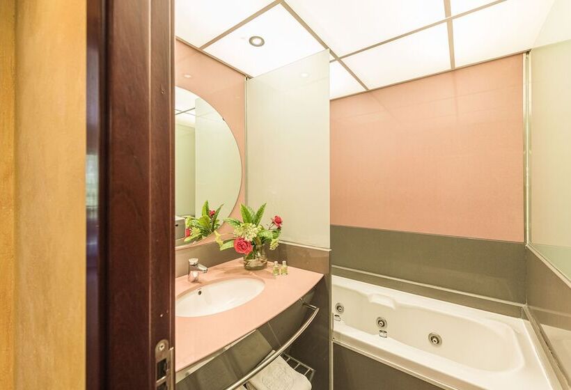 اتاق استاندارد, Coma