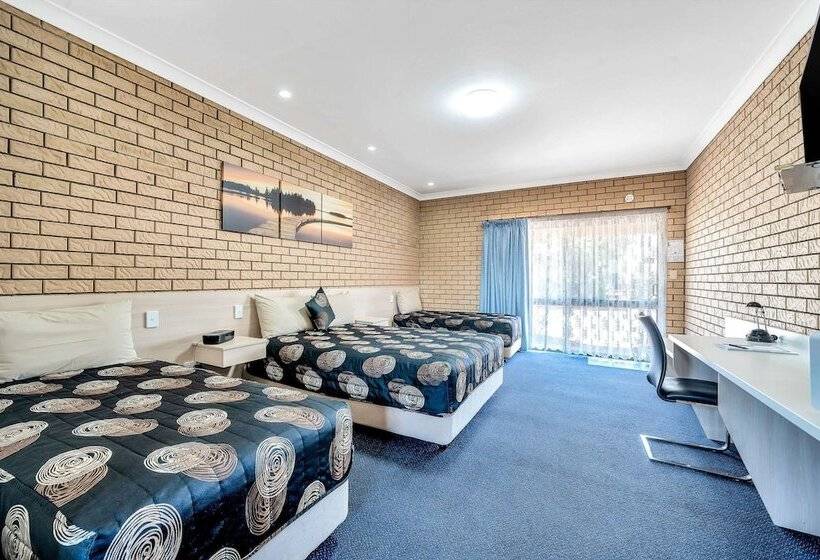 Семейный Номер, Warwick Settlers Inn