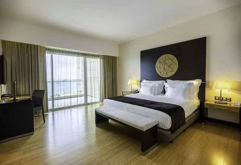سوییت, Epic Sana Luanda