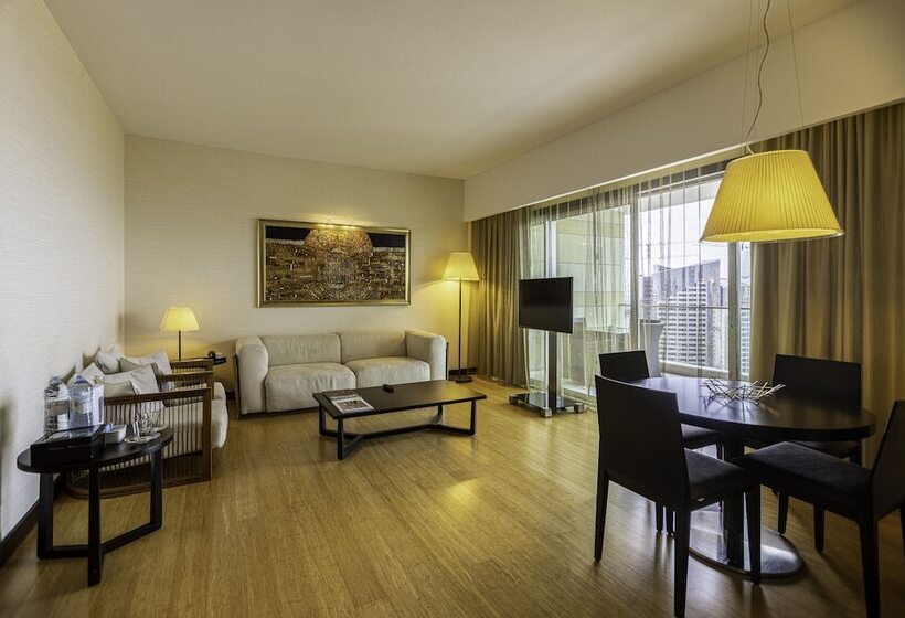 سوییت, Epic Sana Luanda