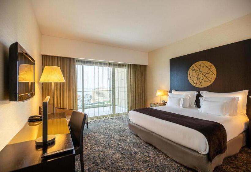 سوییت لوکس, Epic Sana Luanda