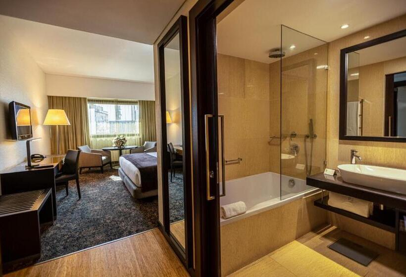 سوئیت پریمیوم 2 خوابه, Epic Sana Luanda