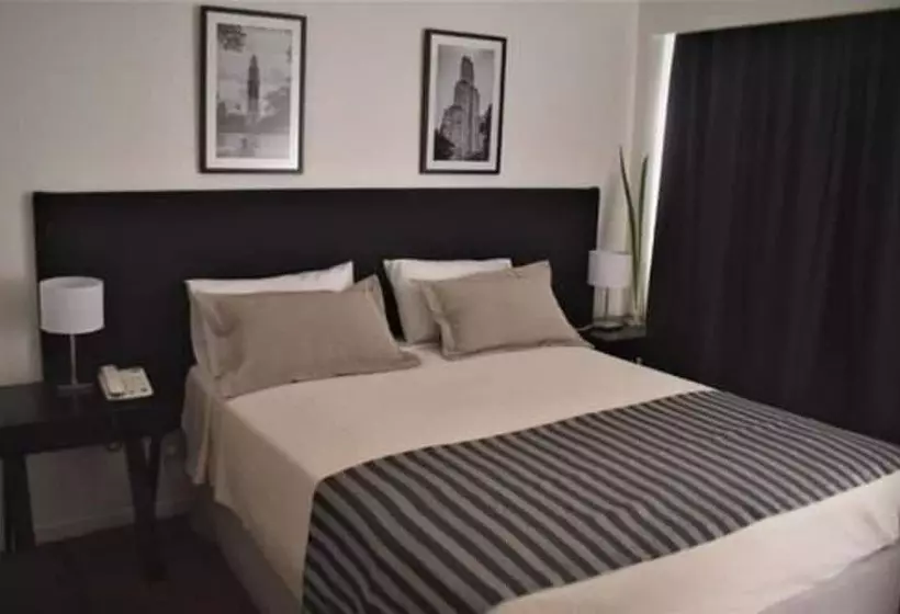 Standard Yhden Hengen Huone, Grand King