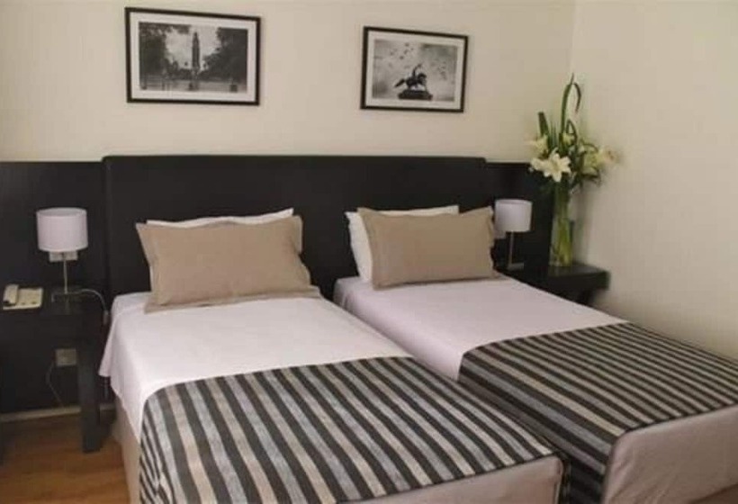 اتاق استاندارد سه نفره, Grand King