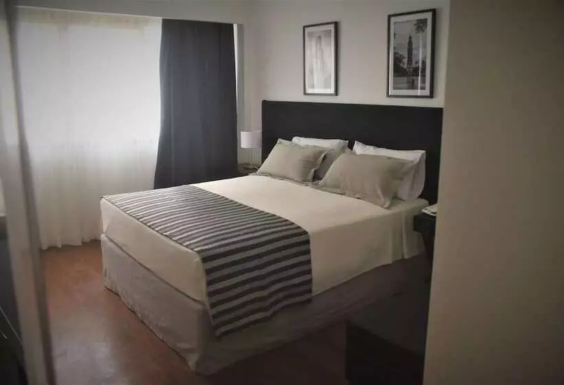 Standard Kolmen Hengen Huone, Grand King