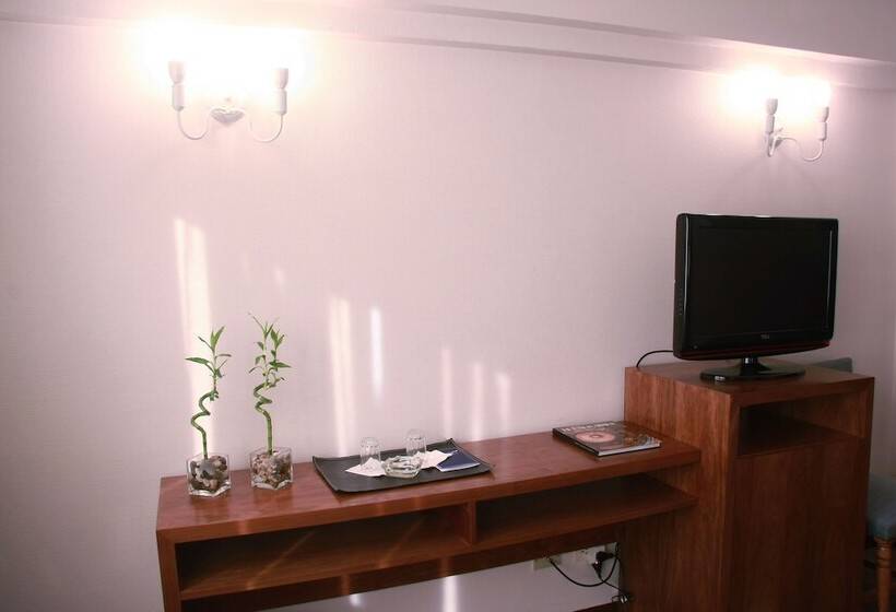 اتاق استاندارد یک نفره, Grand King