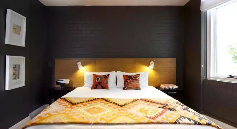 اتاق استاندارد, Harbour Rocks Hotel Sydney