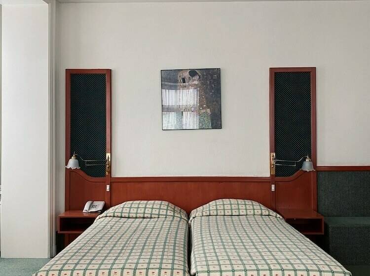 StandaardKamer, Le Dome