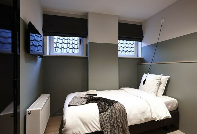 Номер Стандарт Индивидуальный, Monsieur Ernest