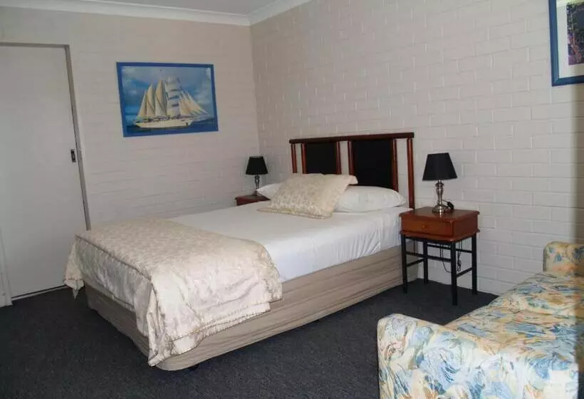 デラックスルーム, Pigeon House Motor Inn