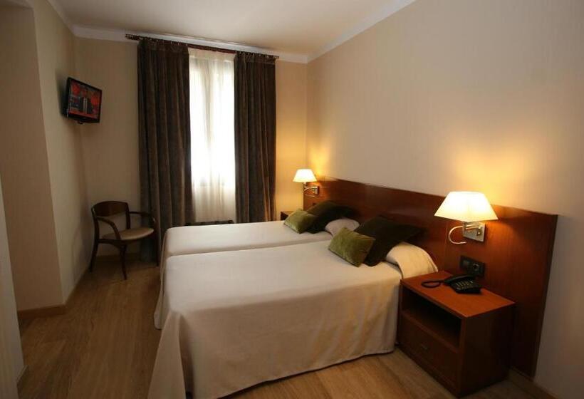 اتاق استاندارد, Pyrenees