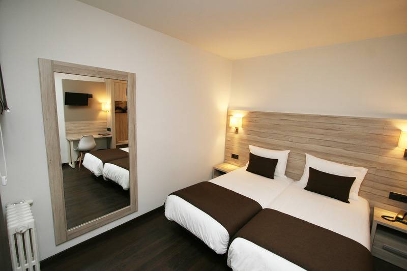 اتاق استاندارد اینتریور, Pyrenees