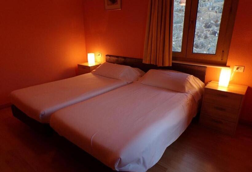 اتاق استاندارد, Roc De St Miquel & Apartment