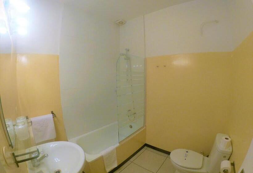 اتاق استاندارد, Roc De St Miquel & Apartment