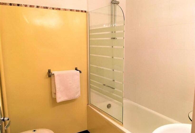 اتاق استاندارد, Roc De St Miquel & Apartment