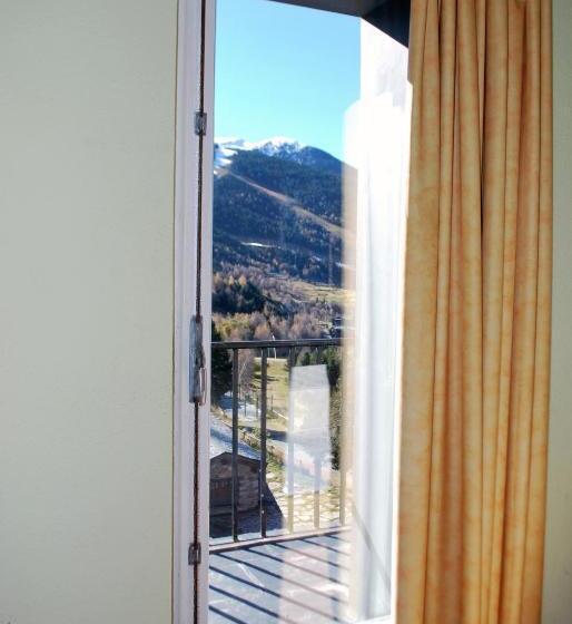 اتاق راحتی سه تخته, Roc De St Miquel & Apartment